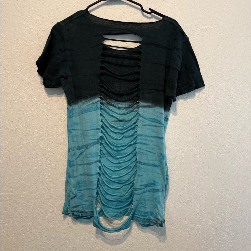Affliction Blue Ombre Distressed Cutout Tee Size M Rhinestone Navy Aqua Rock Top - Picture 7 of 10